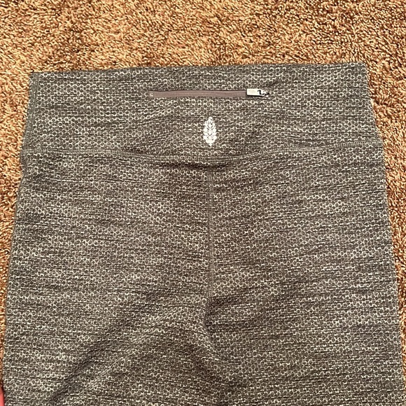 Free People Flared Bell Bottom Honeycomb Yoga Pants - Picture 4 of 4